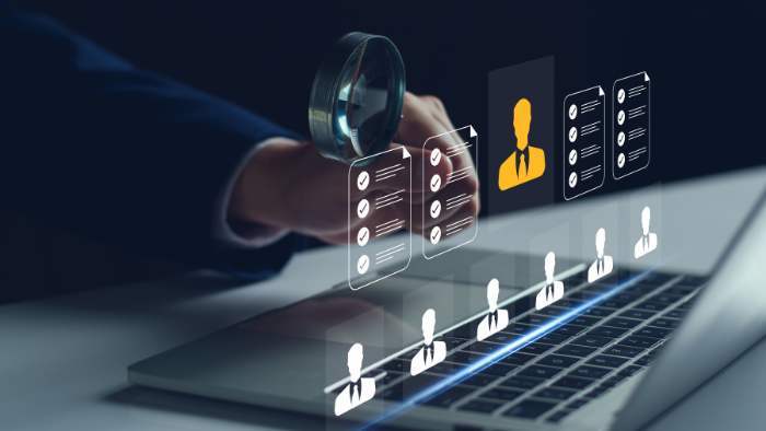 Pourquoi les tests psychométriques sont-ils considérés comme plus objectifs que les entretiens ?